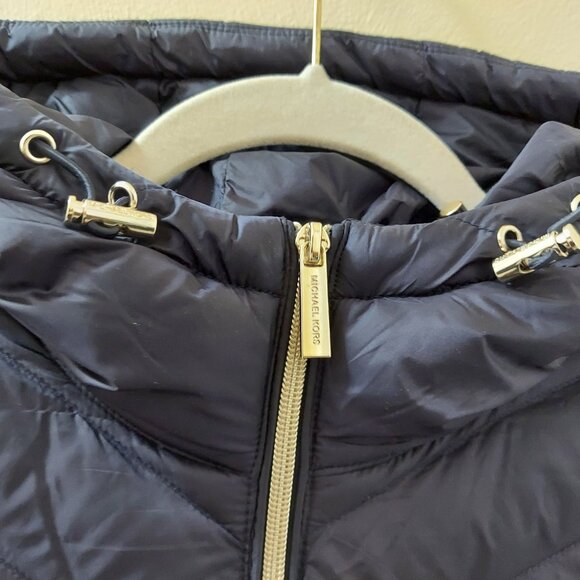 NEW WITH TAGS MICHAEL KORS QUILTED & PUFFER DARK NAVY HOODED DOWN JACKET SIZE S - Picture 3 of 8